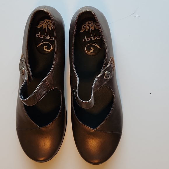 Dansko/Mary Jane - Picture 2 of 4